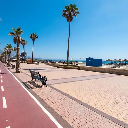 Boliches 2nd Line Apartament