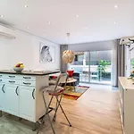Boliches 2nd Line Apartman *