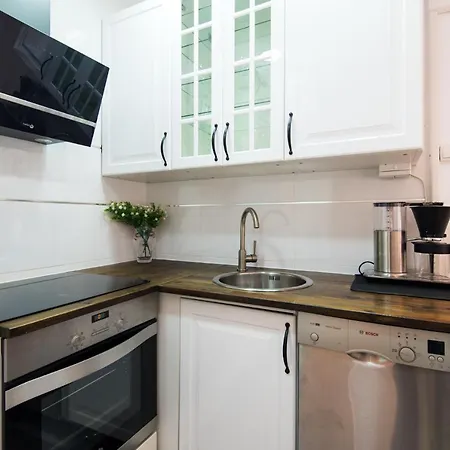 Boliches 2nd Line Apartment