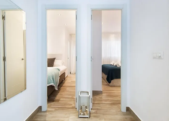 Boliches 2nd Line Apartment *